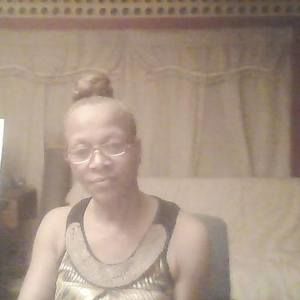 Meet your Posher, Debbi